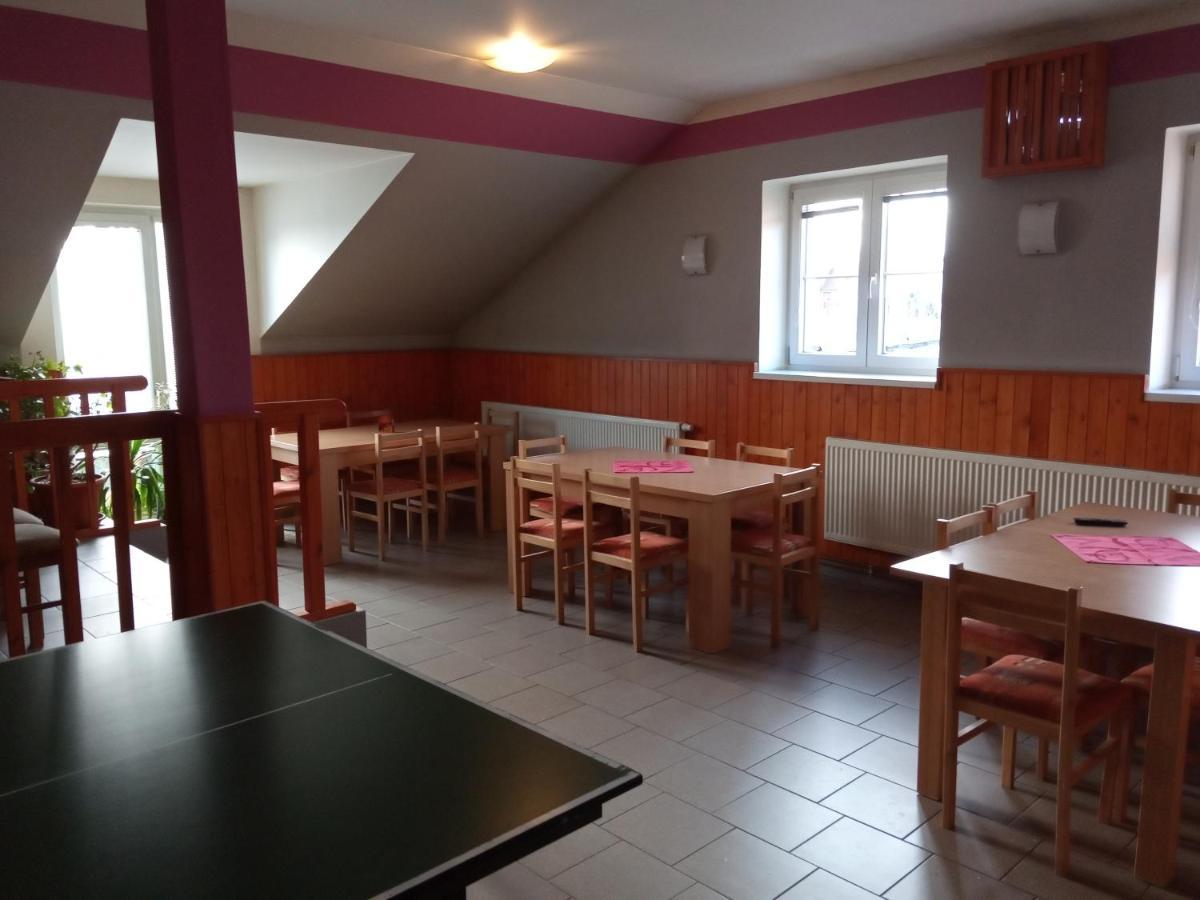 Penzion&ubytování Chrast  Exterior foto